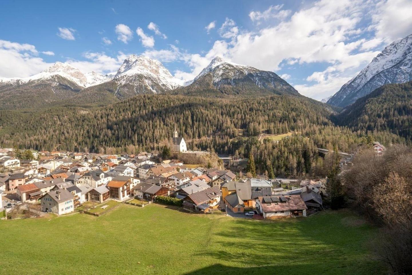 Chasa Miramunt 6 Lejlighed Scuol Eksteriør billede